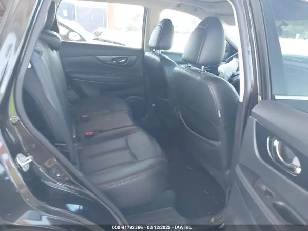 5N1AT2MT9GC734801 2016 NISSAN ROGUE - Image 8