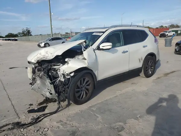 5N1AT2MT9GC835904 2016 NISSAN ROGUE - Image 1