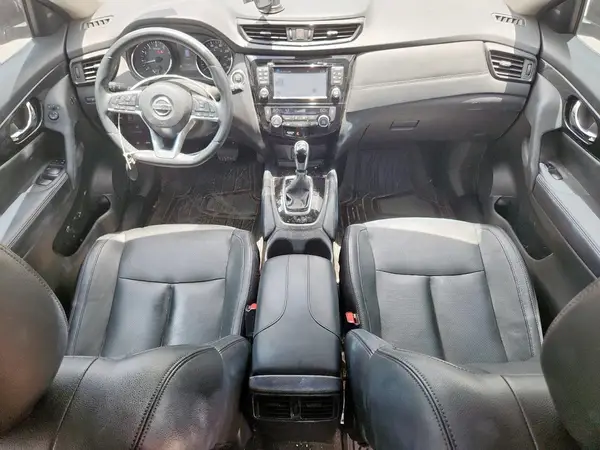 5N1AT2MT9HC731687 2017 NISSAN ROGUE - Image 8