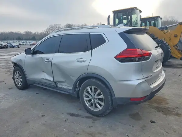 5N1AT2MT9HC733276 2017 NISSAN ROGUE - Image 2