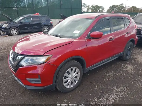 5N1AT2MT9HC737635 2017 NISSAN ROGUE - Image 2