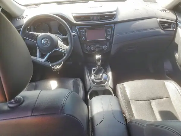 5N1AT2MT9HC739322 2017 NISSAN ROGUE - Image 8