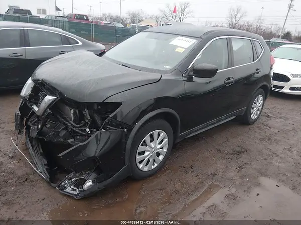 5N1AT2MT9HC740602 2017 NISSAN ROGUE - Image 2