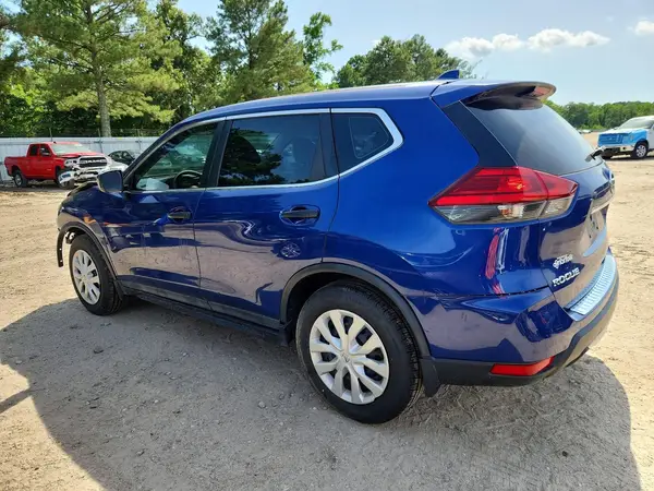 5N1AT2MT9HC745945 2017 NISSAN ROGUE - Image 2