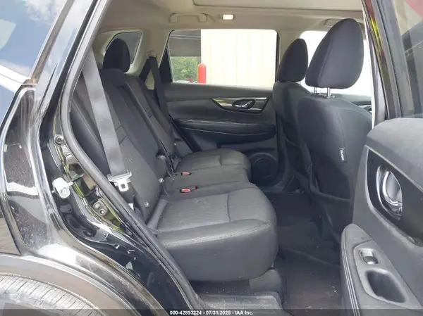 5N1AT2MT9HC746643 2017 NISSAN ROGUE - Image 8