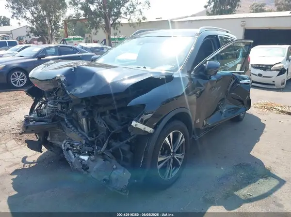 5N1AT2MT9HC749199 2017 NISSAN ROGUE - Image 2