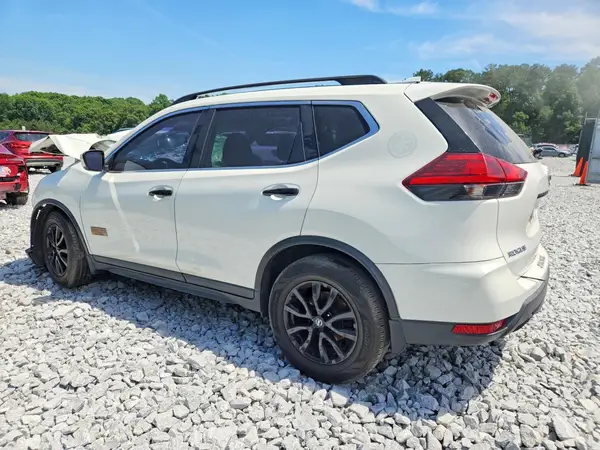 5N1AT2MT9HC759389 2017 NISSAN ROGUE - Image 2
