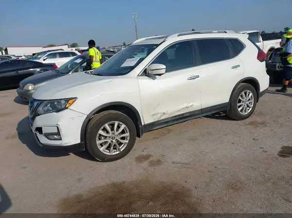 5N1AT2MT9HC764110 2017 NISSAN ROGUE - Image 2
