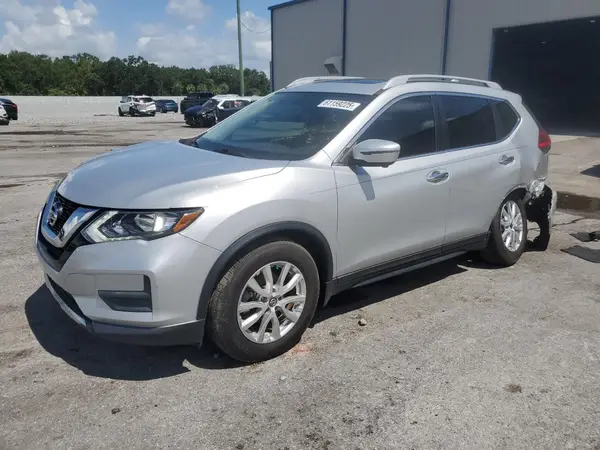 5N1AT2MT9HC769064 2017 NISSAN ROGUE - Image 1