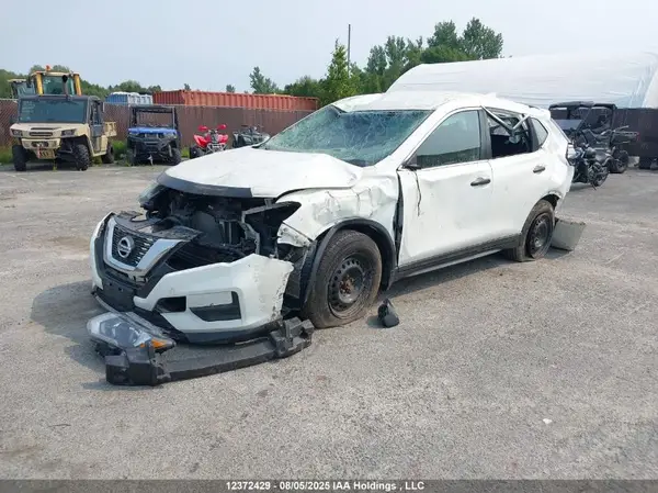 5N1AT2MT9HC769839 2017 NISSAN ROGUE - Image 2