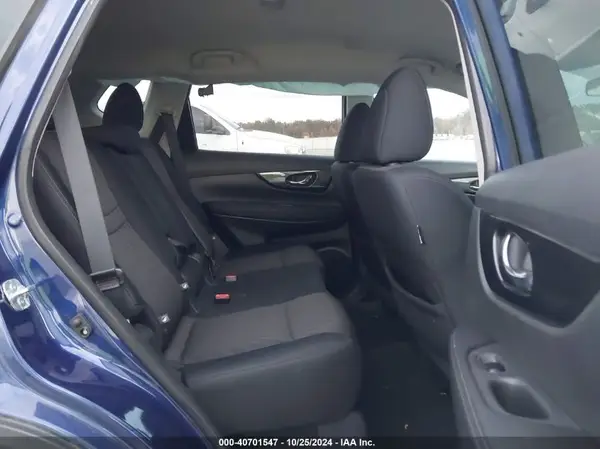 5N1AT2MT9HC773664 2017 NISSAN ROGUE - Image 8