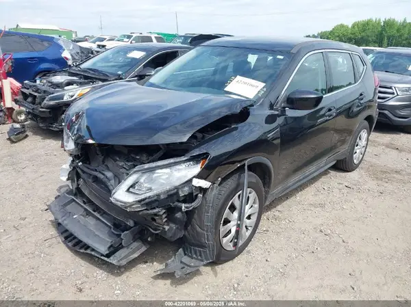 5N1AT2MT9HC780811 2017 NISSAN ROGUE - Image 2
