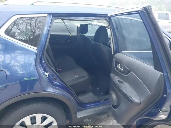 5N1AT2MT9HC784034 2017 NISSAN ROGUE - Image 8