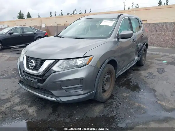 5N1AT2MT9HC798094 2017 NISSAN ROGUE - Image 2