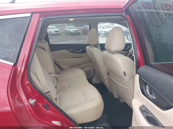 5N1AT2MT9HC800491 2017 NISSAN ROGUE - Image 8