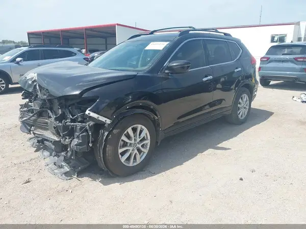 5N1AT2MT9HC802256 2017 NISSAN ROGUE - Image 2