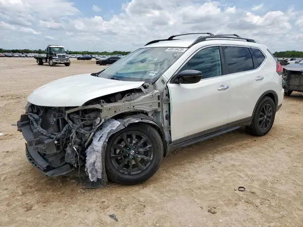 5N1AT2MT9HC811619 2017 NISSAN ROGUE - Image 1