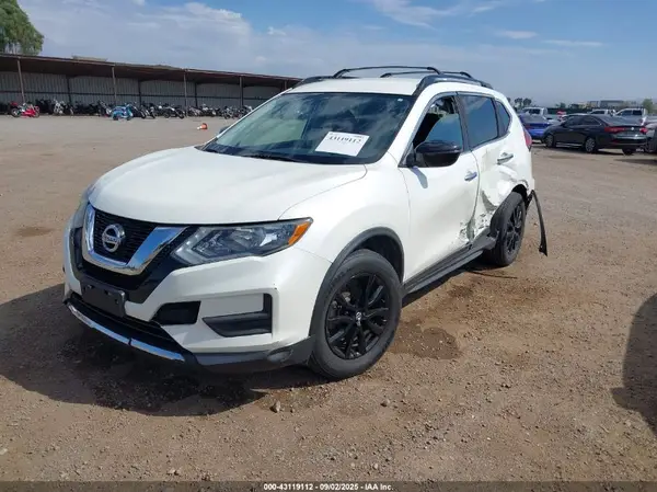5N1AT2MT9HC821017 2017 NISSAN ROGUE - Image 2