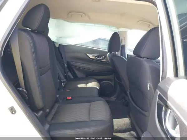 5N1AT2MT9HC821017 2017 NISSAN ROGUE - Image 8