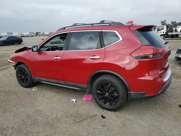 5N1AT2MT9HC832132 2017 NISSAN ROGUE - Image 2