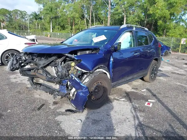 5N1AT2MT9HC839775 2017 NISSAN ROGUE - Image 2