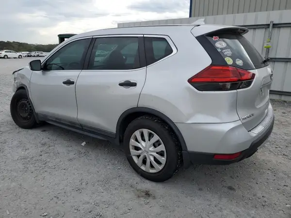 5N1AT2MT9HC844118 2017 NISSAN ROGUE - Image 2