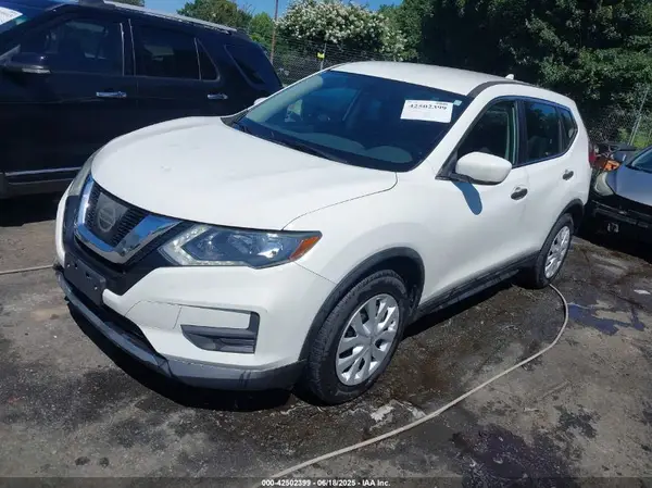 5N1AT2MT9HC846306 2017 NISSAN ROGUE - Image 2