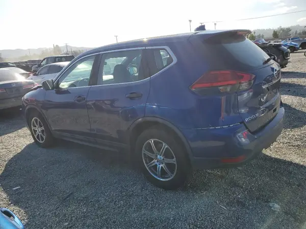5N1AT2MT9HC847892 2017 NISSAN ROGUE - Image 2