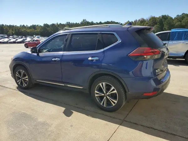 5N1AT2MT9HC860027 2017 NISSAN ROGUE - Image 2
