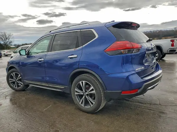 5N1AT2MT9HC864420 2017 NISSAN ROGUE - Image 2