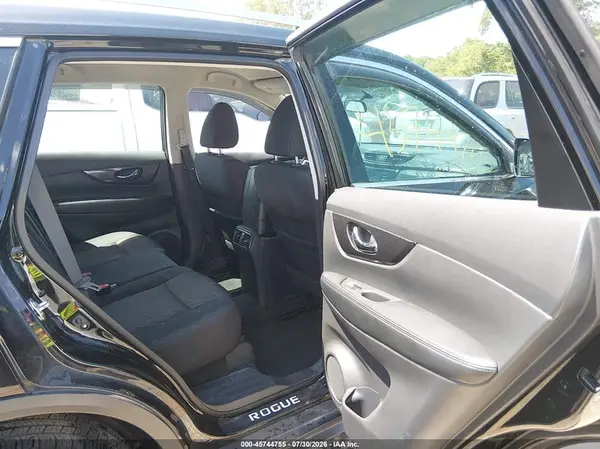 5N1AT2MT9HC866376 2017 NISSAN ROGUE - Image 8