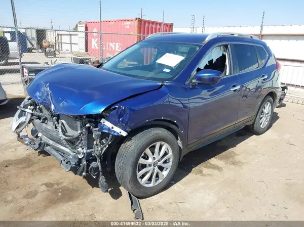 5N1AT2MT9HC870444 2017 NISSAN ROGUE - Image 2