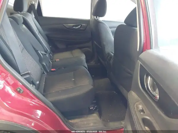 5N1AT2MT9HC875076 2017 NISSAN ROGUE - Image 8