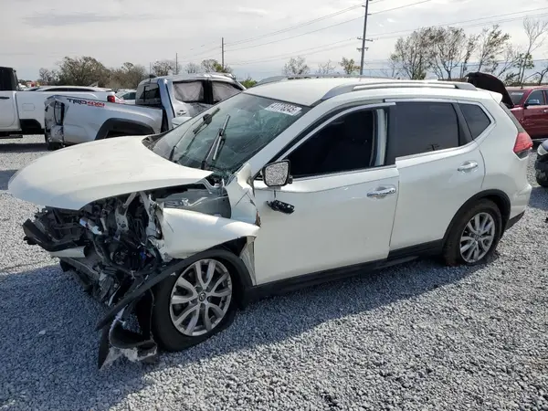 5N1AT2MT9HC877703 2017 NISSAN ROGUE - Image 1
