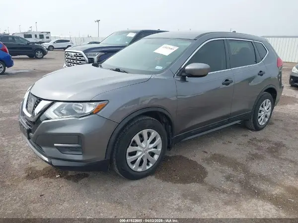 5N1AT2MT9HC880732 2017 NISSAN ROGUE - Image 2
