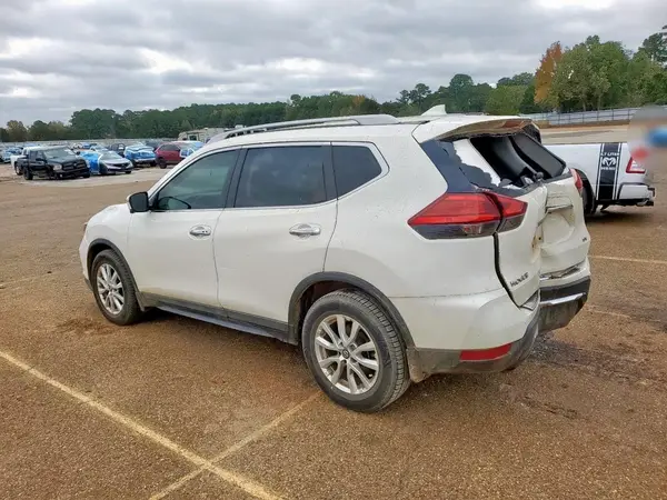 5N1AT2MT9HC886532 2017 NISSAN ROGUE - Image 2