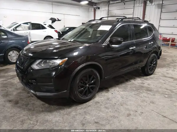 5N1AT2MT9HC888328 2017 NISSAN ROGUE - Image 2