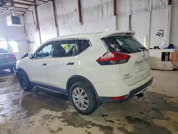5N1AT2MT9HC888796 2017 NISSAN ROGUE - Image 2