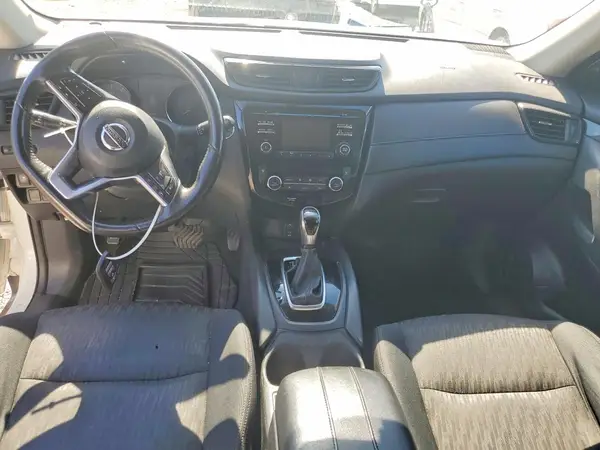 5N1AT2MT9HC888877 2017 NISSAN ROGUE - Image 8