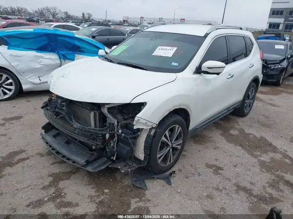 5N1AT2MT9HC894601 2017 NISSAN ROGUE - Image 2
