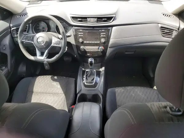 5N1AT2MT9HC895814 2017 NISSAN ROGUE - Image 8