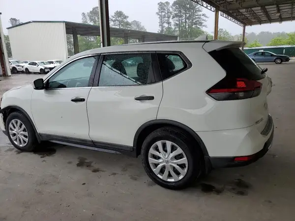 5N1AT2MT9JC711140 2018 NISSAN ROGUE - Image 2