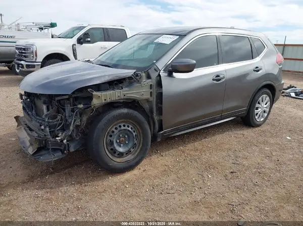 5N1AT2MT9JC714572 2018 NISSAN ROGUE - Image 2
