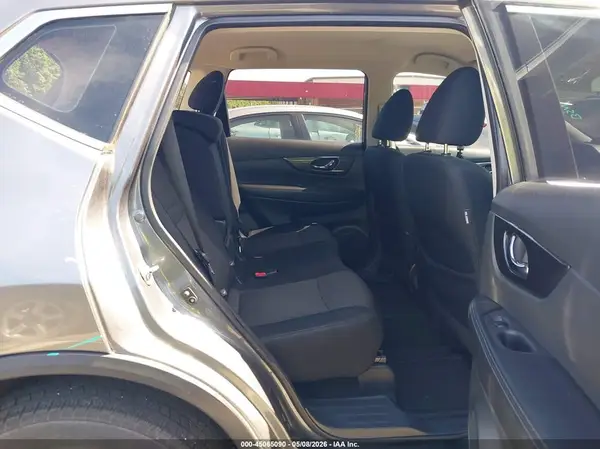 5N1AT2MT9JC718072 2018 NISSAN ROGUE - Image 8