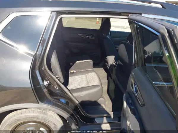 5N1AT2MT9JC721232 2018 NISSAN ROGUE - Image 8