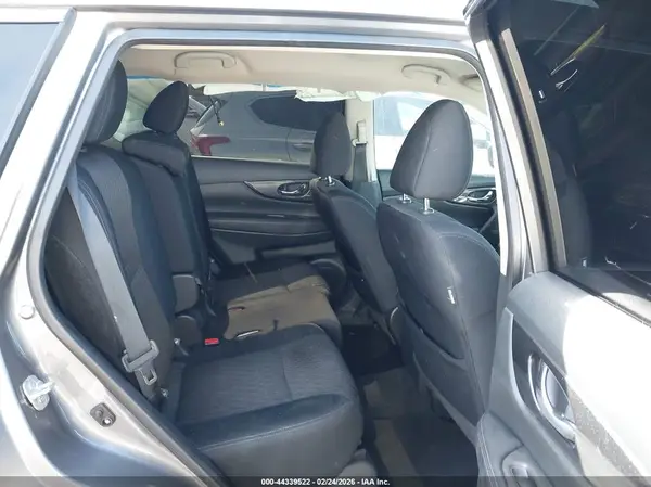 5N1AT2MT9JC726317 2018 NISSAN ROGUE - Image 8