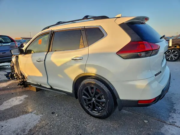 5N1AT2MT9JC726933 2018 NISSAN ROGUE - Image 2
