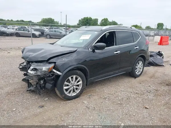 5N1AT2MT9JC729928 2018 NISSAN ROGUE - Image 2
