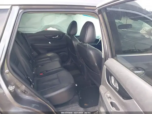 5N1AT2MT9JC735261 2018 NISSAN ROGUE - Image 8
