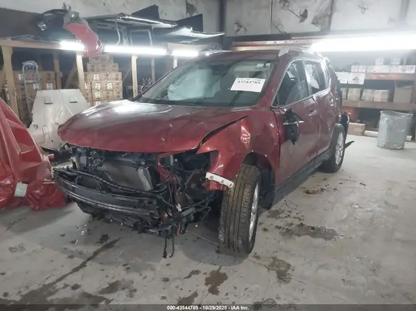 5N1AT2MT9JC737270 2018 NISSAN ROGUE - Image 2